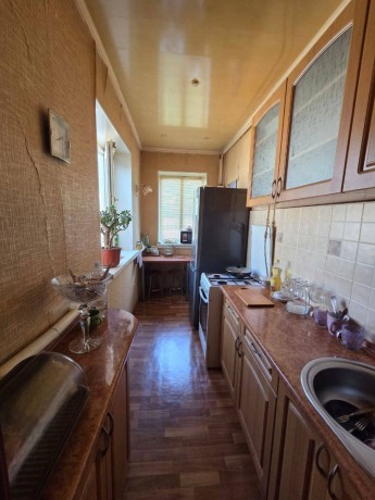 dom-v-kalininskom-r-ne-ul-druzby-narodov-voda-postoianno-big-1