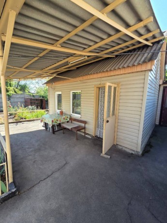 dom-v-kalininskom-r-ne-ul-druzby-narodov-voda-postoianno-big-0