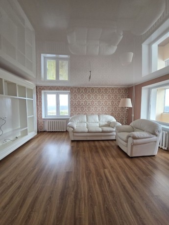 4-x-kom-kvartira-v-centre-vorosil-r-na-100-m2-1216-v-otlicnom-sostoianii-big-2