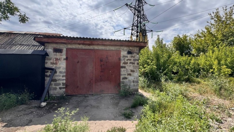 garaz-v-kalininskom-r-ne-na-2-masiny-54-m2-big-0