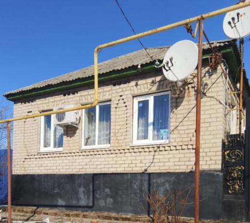 prodam-dobrotnyi-dom-lutuginskii-r-n-p-uspenka-big-0