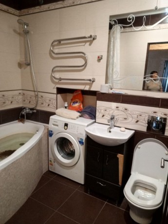 3-x-kom-kvartira-v-proletarskom-r-ne-ul-robespera-v-otlicnom-sostoianii-big-1