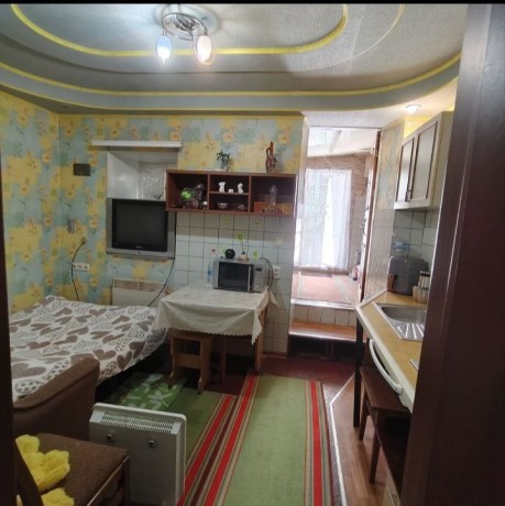 dva-doma-na-odnom-ucastke-v-kirovskom-r-ne-maszavod-idealno-pod-dacu-big-0