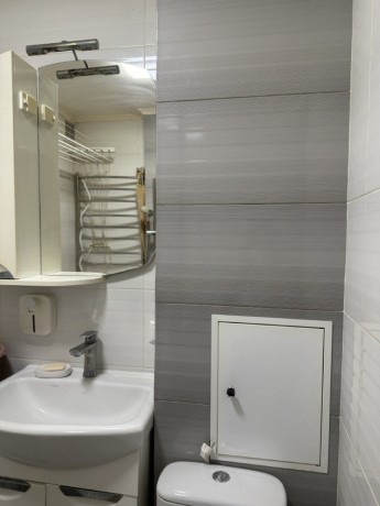 krupnogabaritnaia-1-kom-kvartira-v-kalininskom-r-ne-ul-razenkova-big-2