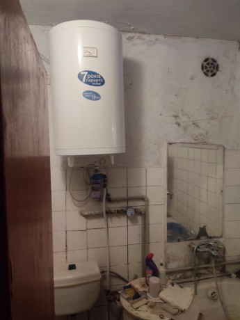 prodam-1-komnatnuiu-kvartiru-kvartal-gaevogo-gorod-lugansk-big-4