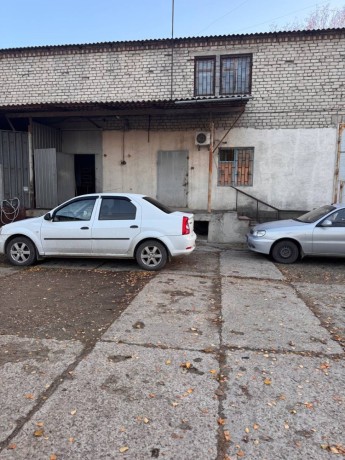 prodam-2-x-etaznuiu-proizvodstvennuiu-bazu-iuridiceskoe-lico-gorod-lugansk-gorod-aleksandrovsk-big-0