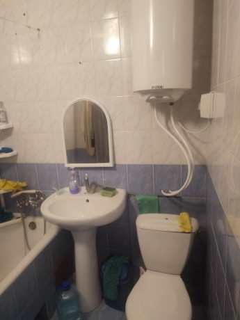 prodam-2-x-komnatnuiu-kvartiru-r-n-ss-5-kvartal-sevcenko-gorod-lugansk-big-4