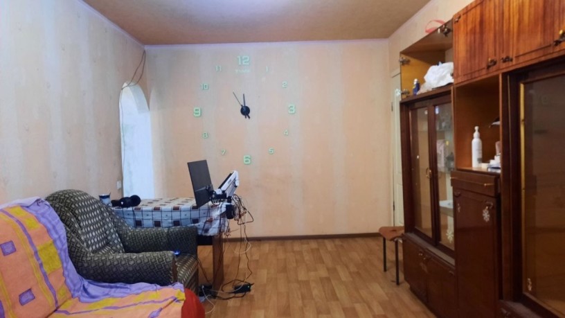 2-kom-kvartira-v-kuibysevskom-r-ne-pl-bakinskix-komissarov-46-m2-25-big-1