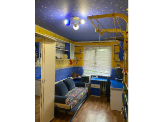 3-х ком. квартира в Кировском р-не. пр. Семашко