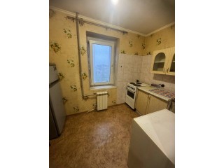 Продам квартиру 1-комн. квартиру г. Луганск, кв. Героев Сталинграда