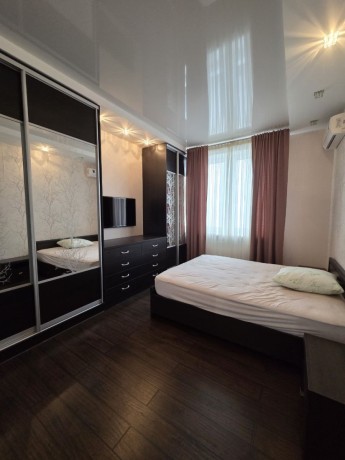 krupnogabaritnaia-2-x-kom-kvartira-v-diske-v-otlicnom-sostoianii-voros-r-n-big-1