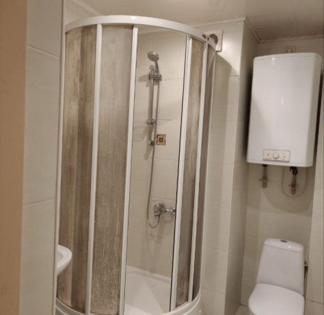 krupnogabaaritnaia-1-kom-kvartira-56-m2-1515-v-kievskom-r-ne-zd-vokzal-ul-gornaia-38b-big-3