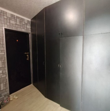 krupnogabaritnaia-41-m2-1-kom-kvartira-na-sirokom-voda-kruglosutocno-big-4