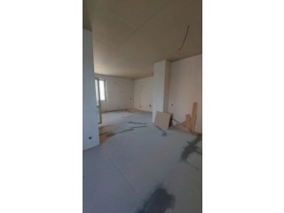 4-х ком. квартира 140 м2, 4 эт. 22 этажного дома пр. Панфилова