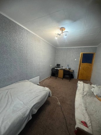 prodam-2-x-komn-kvartiru-g-lugansk-p-iubileinoe-kv-koroleva-big-2