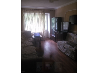 3-х ком. квартира в Ворошиловском р-не. ул. Гурова