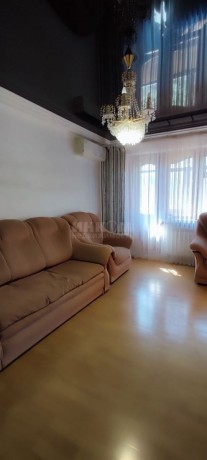 prodam-3-x-komn-kvartiru-s-avt-otop-v-gorode-lugansk-big-2