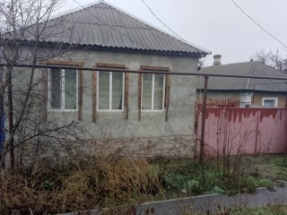 Продам дом в п.Георгиевка, Лутугинский р-н