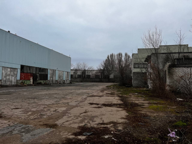 prodam-bazu-v-raione-kafe-akvarius-big-4