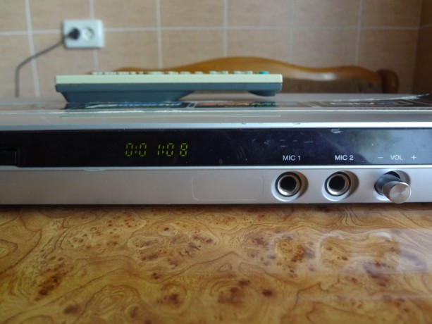 dvd-pleer-lg-dgk-778-s-karaoke-big-2