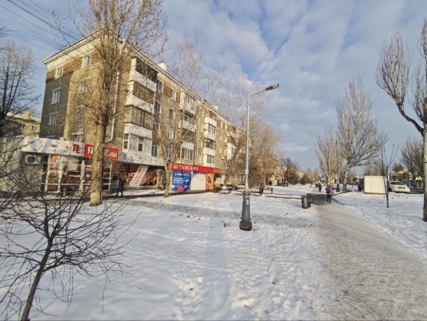 sdam-v-dolgosrocnuiu-arendu-pomeshhenie-g-lugansk-mezdu-ost-burevestnik-i-kv-gaevoi-big-0