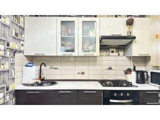 Крупногабаритная 39 м2, 1-ком. квартира в Калининском р-не, ул. Разенков