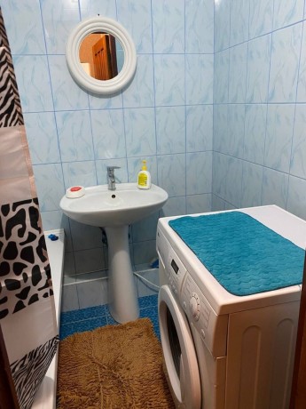 pervaia-sdaca-2-x-kom-kvartira-v-kirovskom-r-ne-ul-sutova-sirokii-big-4