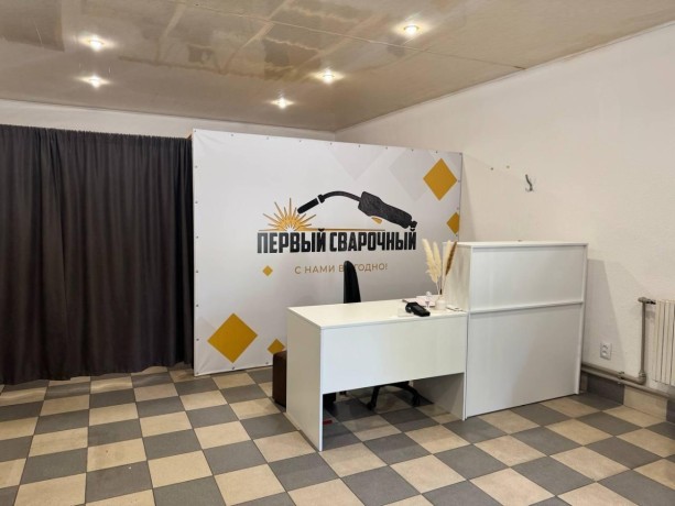 pomeshhenie-dlia-biznesa-ul-celiuskincev-big-0