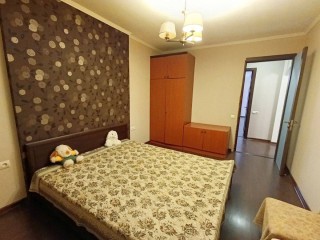 3-х ком. квартира в Пролетарском р-не. ул. Прожекторная