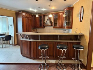 5-к квартира, 230 м2, 2/10 эт. ул. Щорса