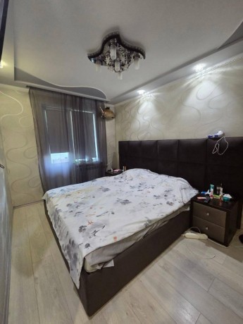 2-x-kom-kvartira-v-budenovskom-r-ne-ul-230-strelkovoi-divizii-big-0