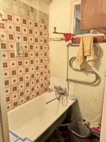 prodam-4-komn-kvaptipu-g-luganck-kv-solnecnyi-big-3