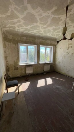 2-x-kom-kvartira-v-makeevke-ul-seksira-s-neokoncennym-remontom-big-3