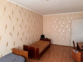 Продается 3-х комнатная квартира, г.Луганск, Квартал Волкова .