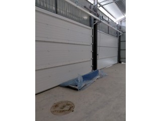 Складское помещение с рампой, свет, вода 1400 м2 в Кировском р-не, первая сдача