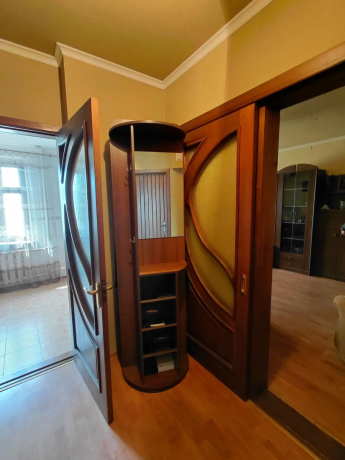 krupnogabaritnaia-39-m2-1-kom-kvartira-310-ul-rozy-liuksemburg-big-0